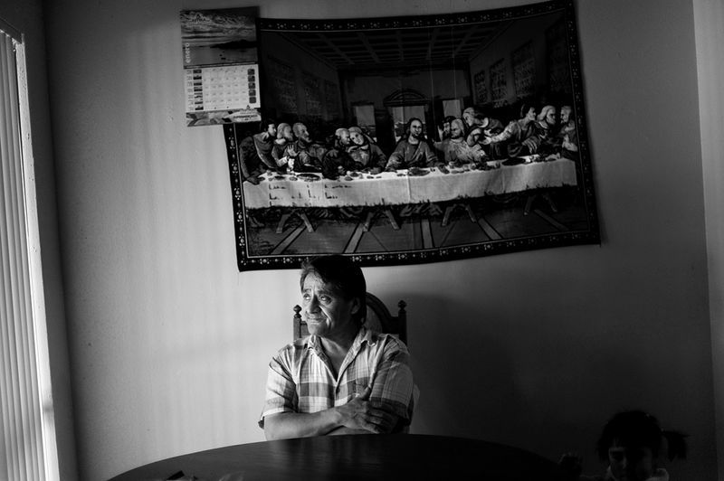 © Brandon Thibodeaux - Image from the Cuando Estoy Aqui photography project