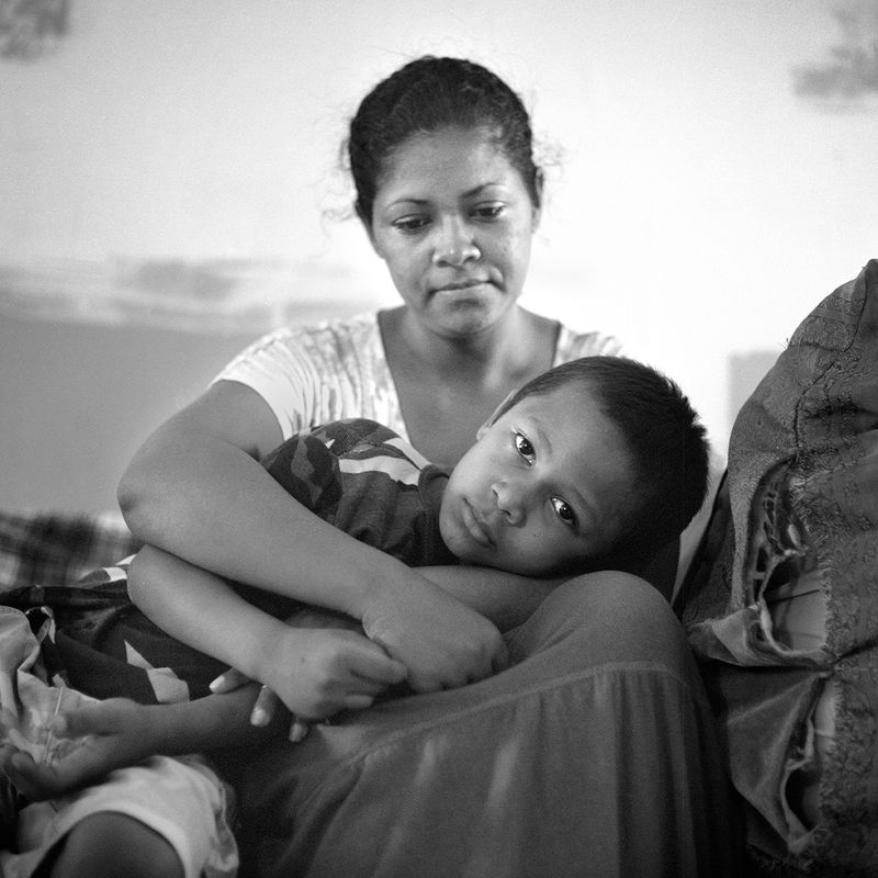 © Brandon Thibodeaux - Image from the Cuando Estoy Aqui photography project