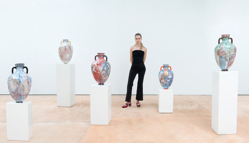 © Mirielle Rohr - Image from the Girls Manufactured photography project