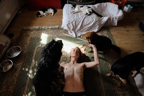 © vanja dimitrova - Image from the Tessa and Nanda's CoviDream photography project