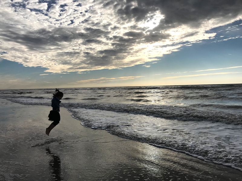 © vanja dimitrova - Image from the Swimmers / Drowners / Dreamers photography project