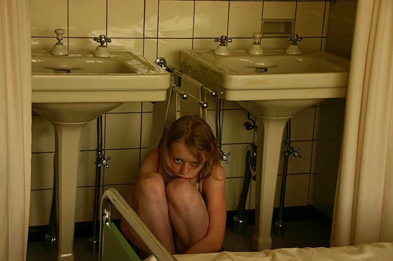 © vanja dimitrova - Image from the Swimmers / Drowners / Dreamers photography project