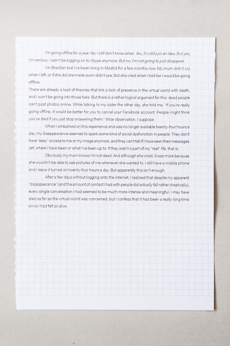 © Ana Oliveira Rovati - Image from the Offline photography project