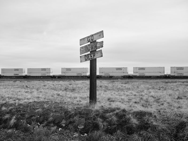 © Taylor Galloway - GO DOWN DEEP, red light filter, 2023