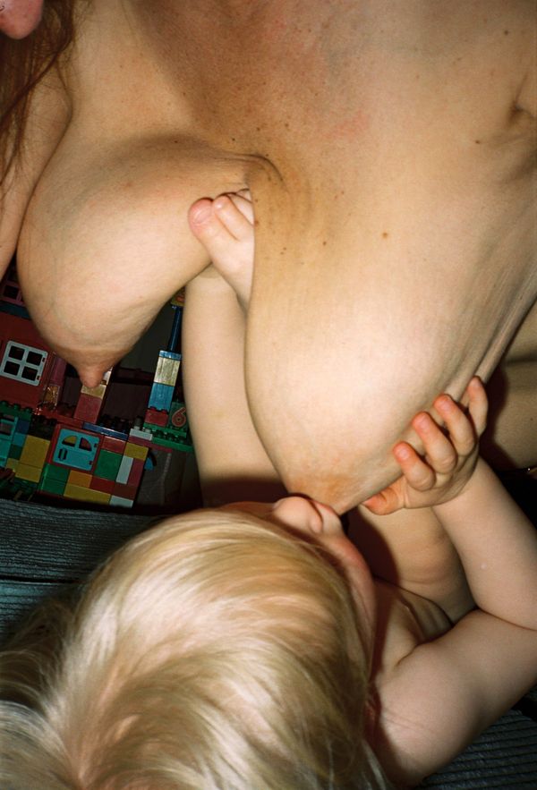 © Martina Borsche - Breastfeeding with Feet, 2024