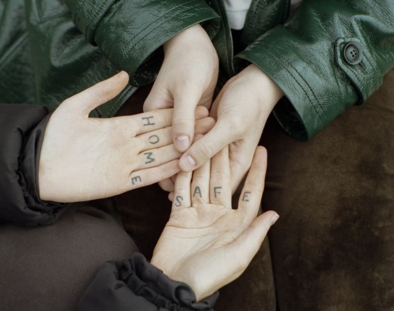 © Amber Marie - Alice & Emily
