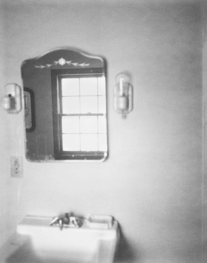 © Ruth Lauer-Manenti - Bathroom Sink with Mirror 8" x 6" archival pigment print