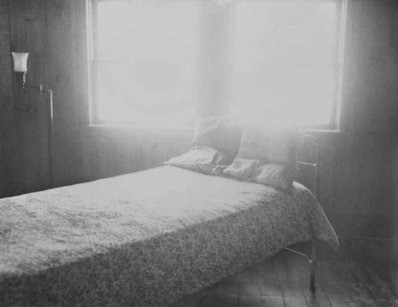 © Ruth Lauer-Manenti - Daybed 8" x 10" archival pigment print