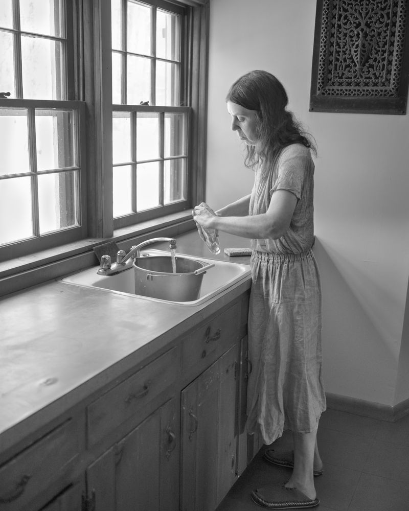 © Ruth Lauer-Manenti - At the Sink, archival pigment print, 20" x 16"