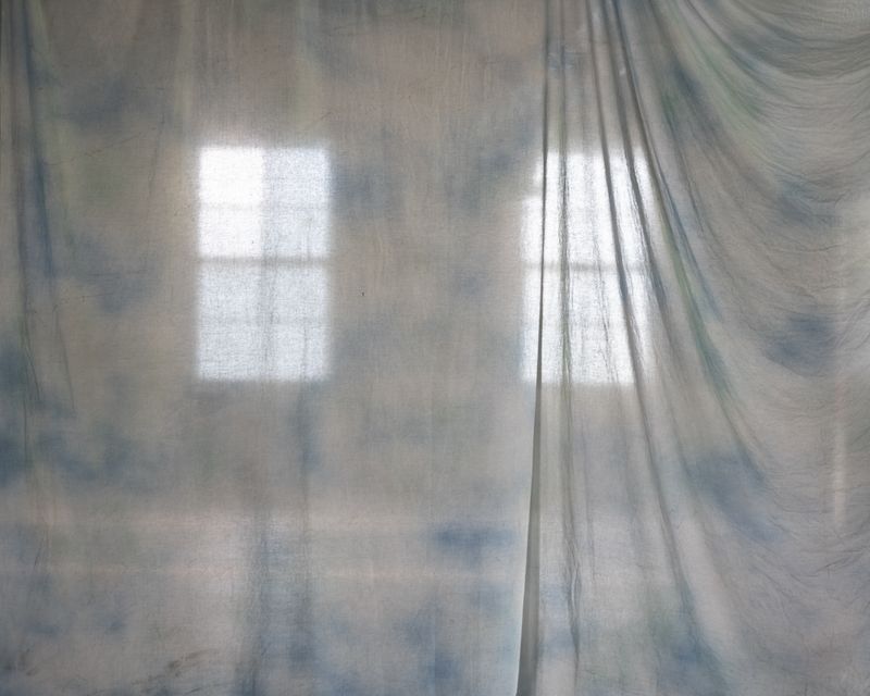 © Ruth Lauer-Manenti - blue cloth old hallway #7
