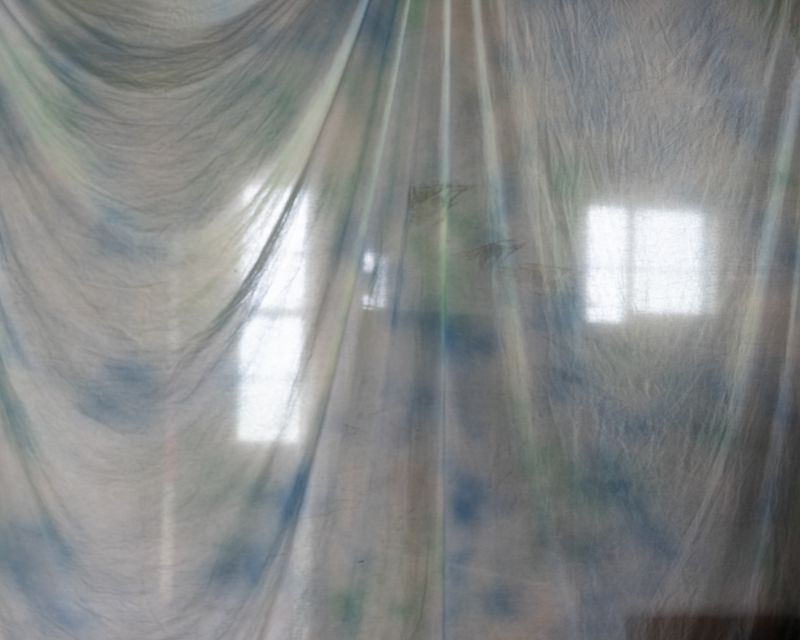 © Ruth Lauer-Manenti - blue cloth old hallway #3