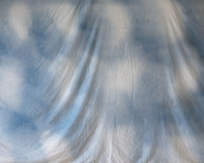 © Ruth Lauer-Manenti - blue cloth old hallway #9