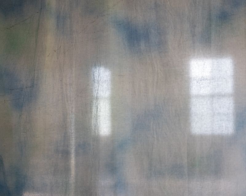 © Ruth Lauer-Manenti - blue cloth old hallway #1