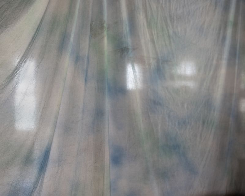 © Ruth Lauer-Manenti - blue cloth old hallway #2