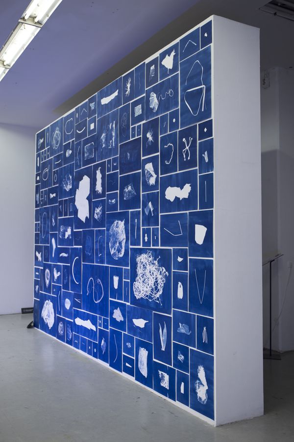 © suzette bousema - Presentation Shot, Future Relics, Suzette Bousema. Wall is 3 meters high.