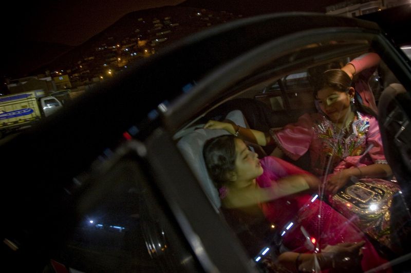 © Max Cabello Orcasitas - Image from the The Girls want to be singers Wayno photography project