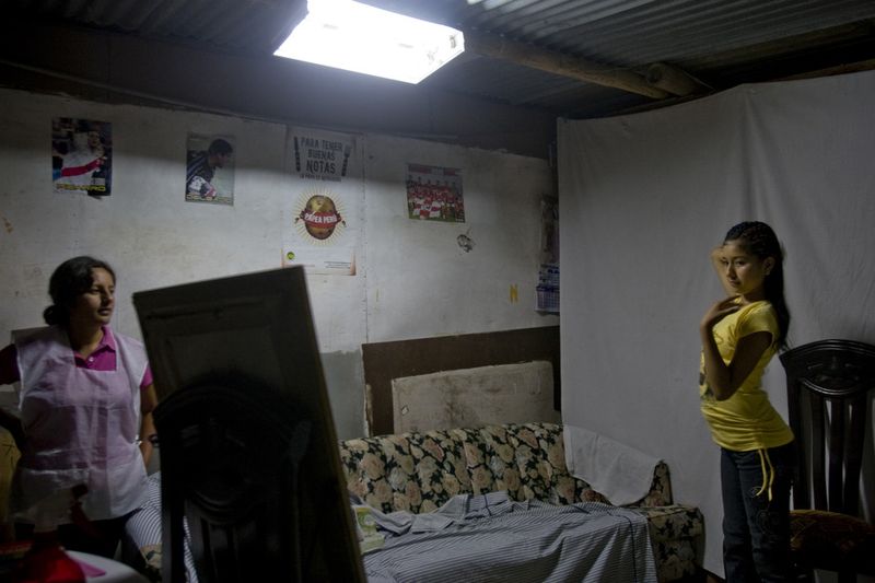 © Max Cabello Orcasitas - Image from the The Girls want to be singers Wayno photography project