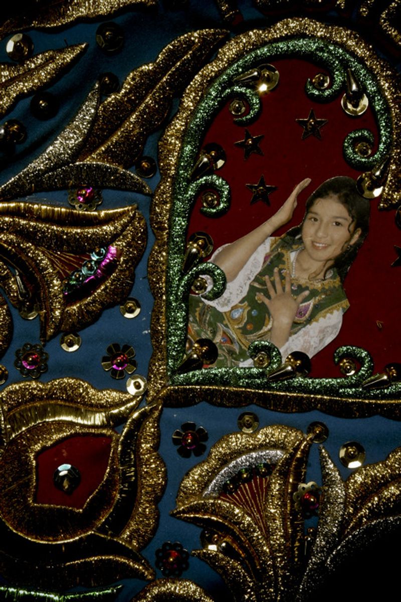 © Max Cabello Orcasitas - Image from the The Girls want to be singers Wayno photography project