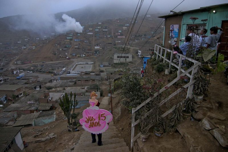 © Max Cabello Orcasitas - Image from the Happy Days in the new quarters of the periphery of Lima photography project