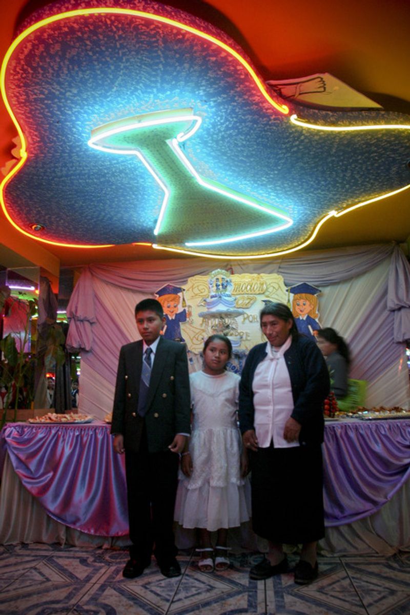 © Max Cabello Orcasitas - Image from the Happy Days in the new quarters of the periphery of Lima photography project