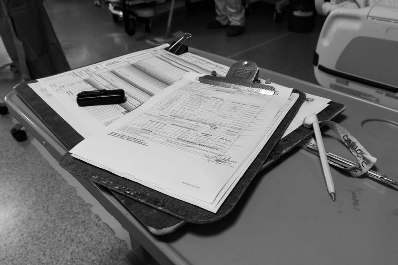 © Ahimsa - Board with the record and schedule of the medications that should be prescribed to each patient. Loja-Ecuador.