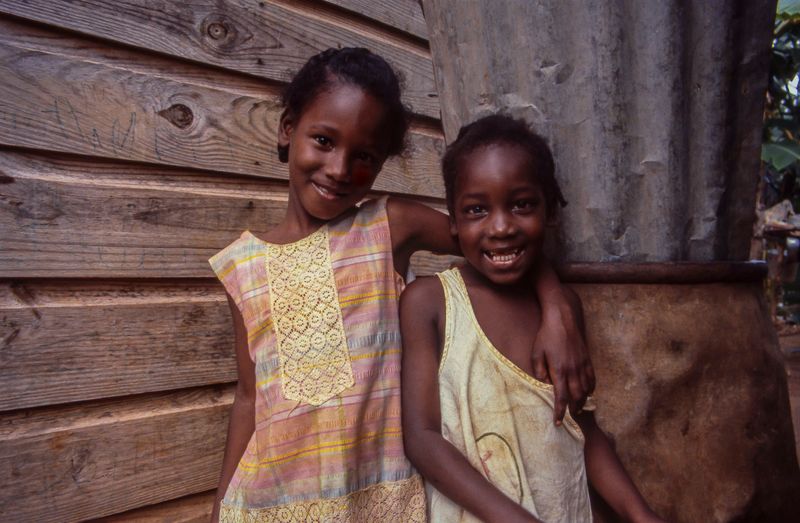 © Steven Edson - Sisters. Jamaica