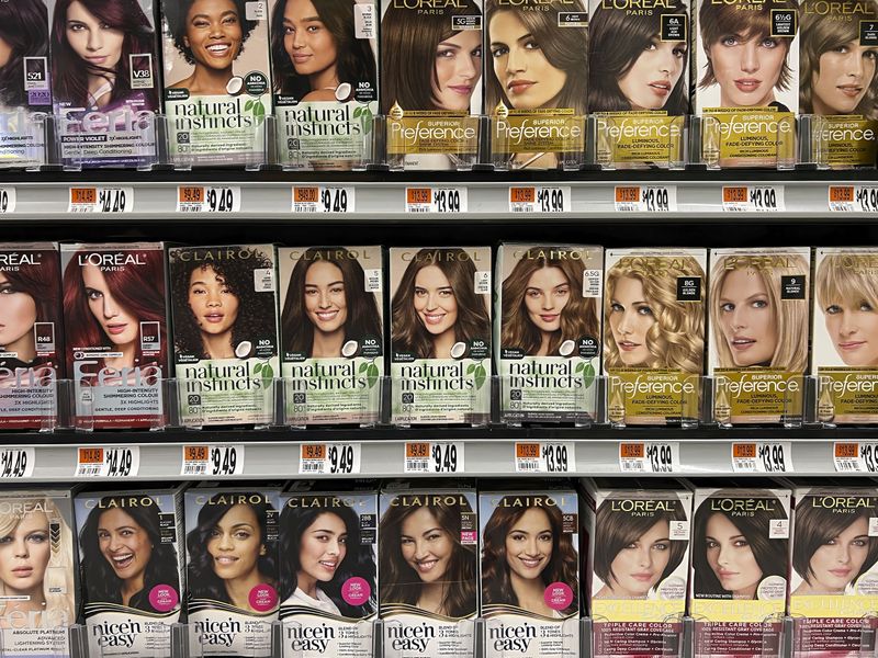 © Steven Edson - Hair Coloring
