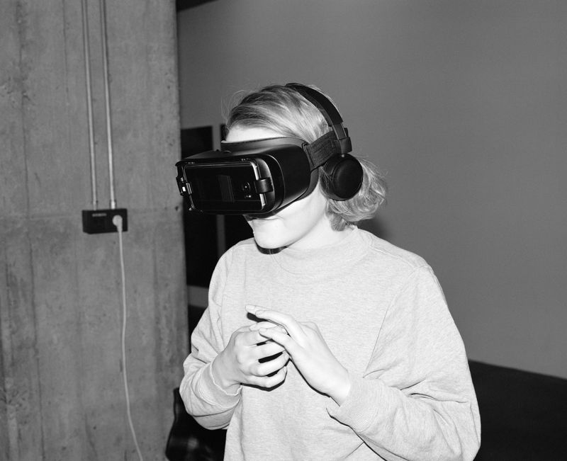 © Brendon Kahn - Image from the YOU CAN LIVE FOREVER IN PARADISE ON EARTH photography project