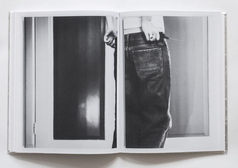 © Loes de Boer - publication still lifes & self portraits - page 24 & 25