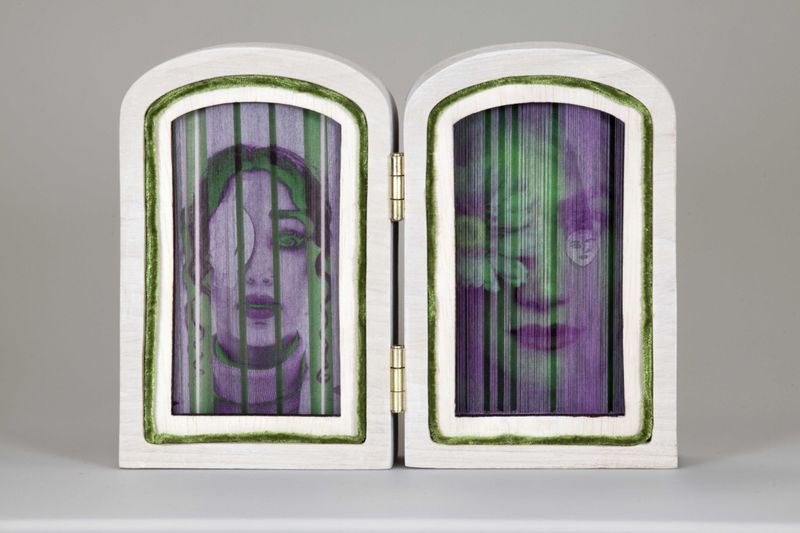 © Mona Bozorgi - Image from the Threads of Freedom photography project