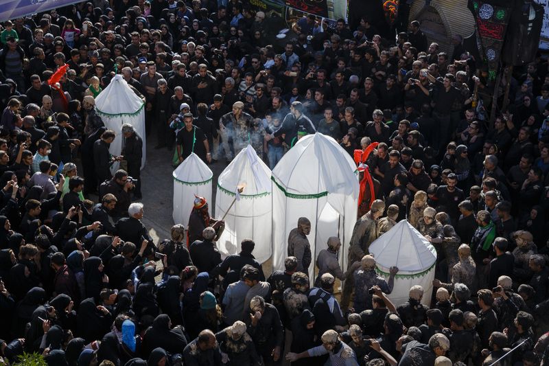 © shahab Naseri - Image from the The Mourners photography project