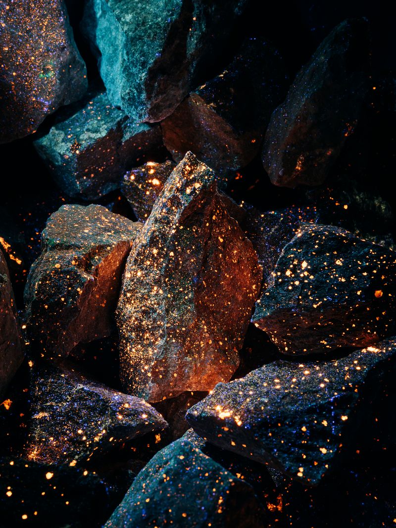 © Jan Richard Heinicke - Image from the Radiant Grounds photography project