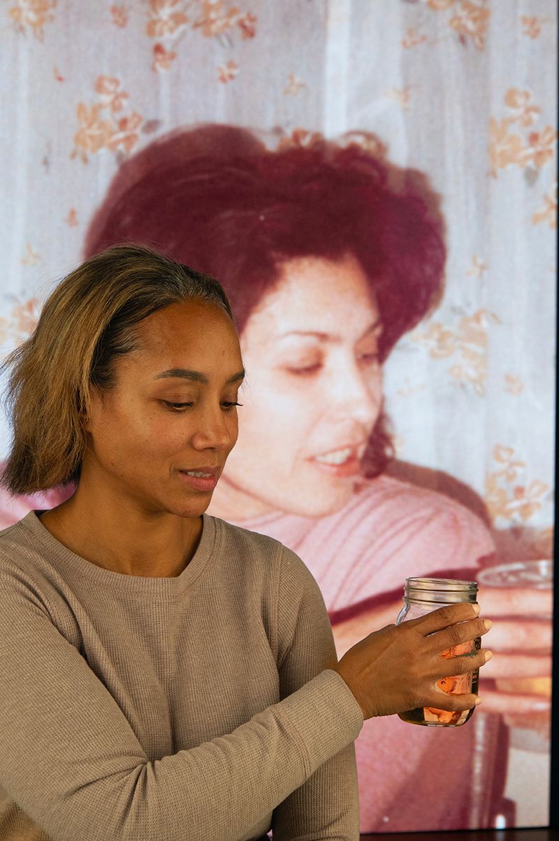 © Diana Salomon - Image from the Reconstructing the past photography project