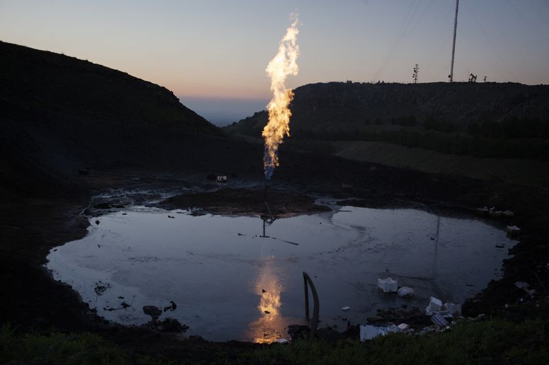 © Ali Arkady - 16/12/2014 - Al Hasaka, Syria - Natural gas resources at the border between Iraq and Syria. © Ali Arkady