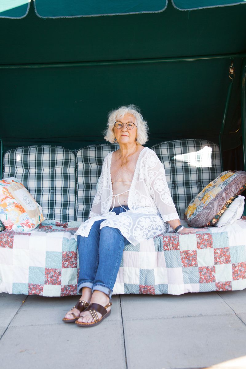 © Ruby Steele - Image from the Women on Sofas photography project