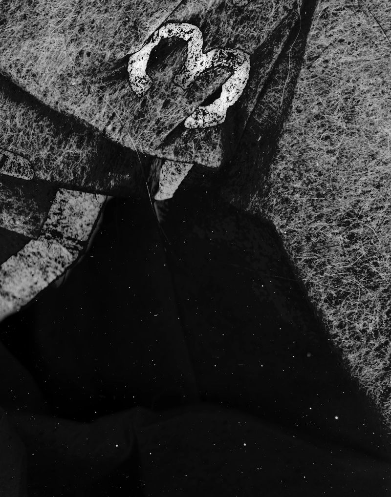 © Osheen Harruthoonyan - Gates