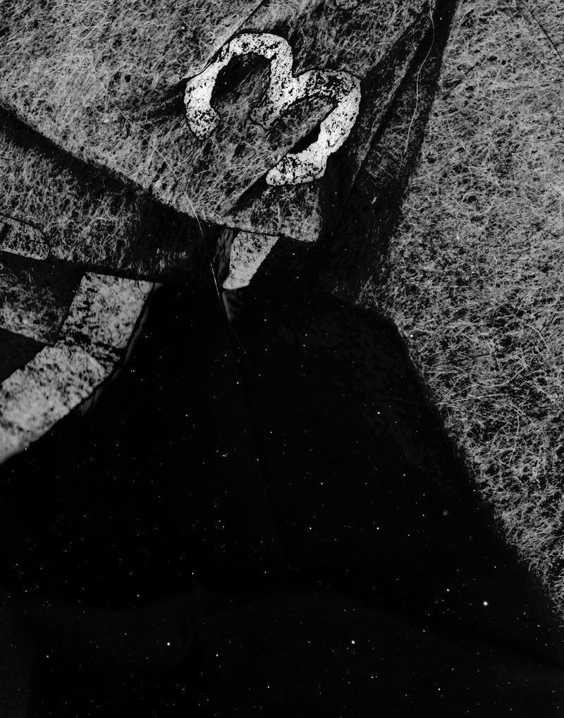 © Osheen Harruthoonyan - Gates