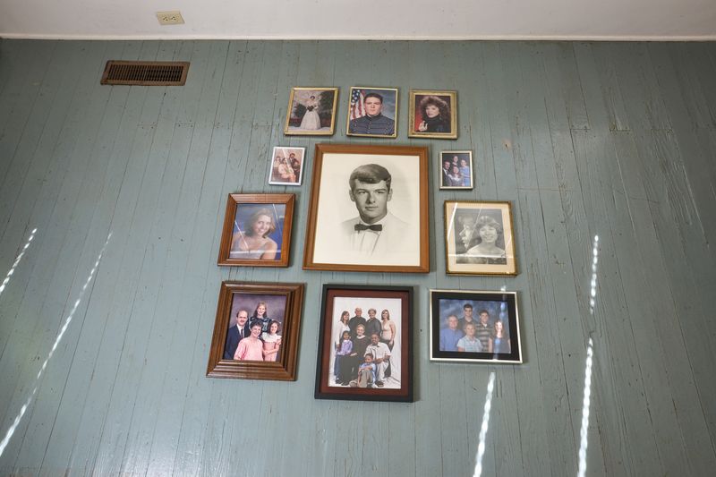 © Dale Niles - Image from the What Lies Within:the Eclectic Collections of Andrea Noel photography project