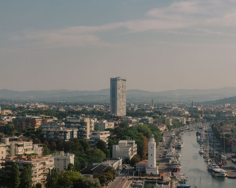 © Francesco Andreoli - Image from the (UN)VAXXED: a photographic survey photography project