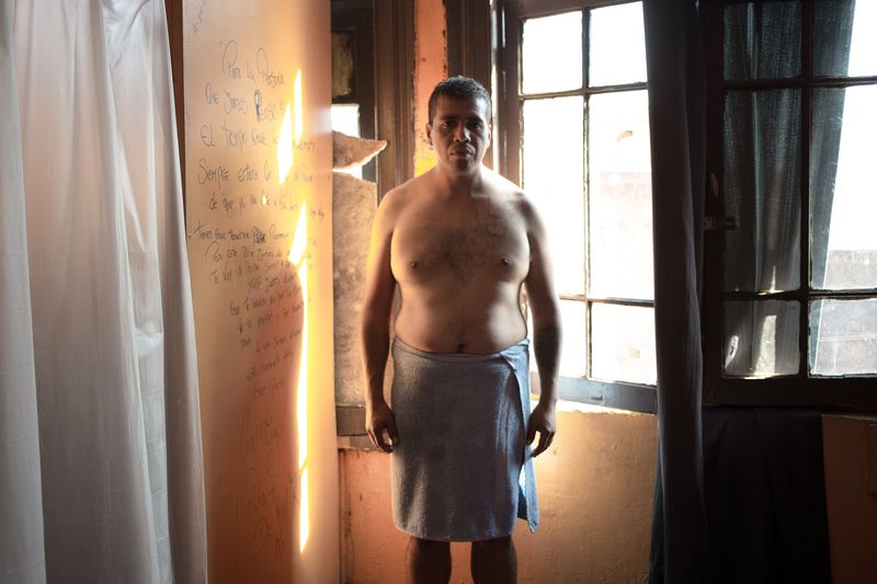 © Carla Yovane - Image from the WALTZ TIME (TIEMPO DE VALS) photography project