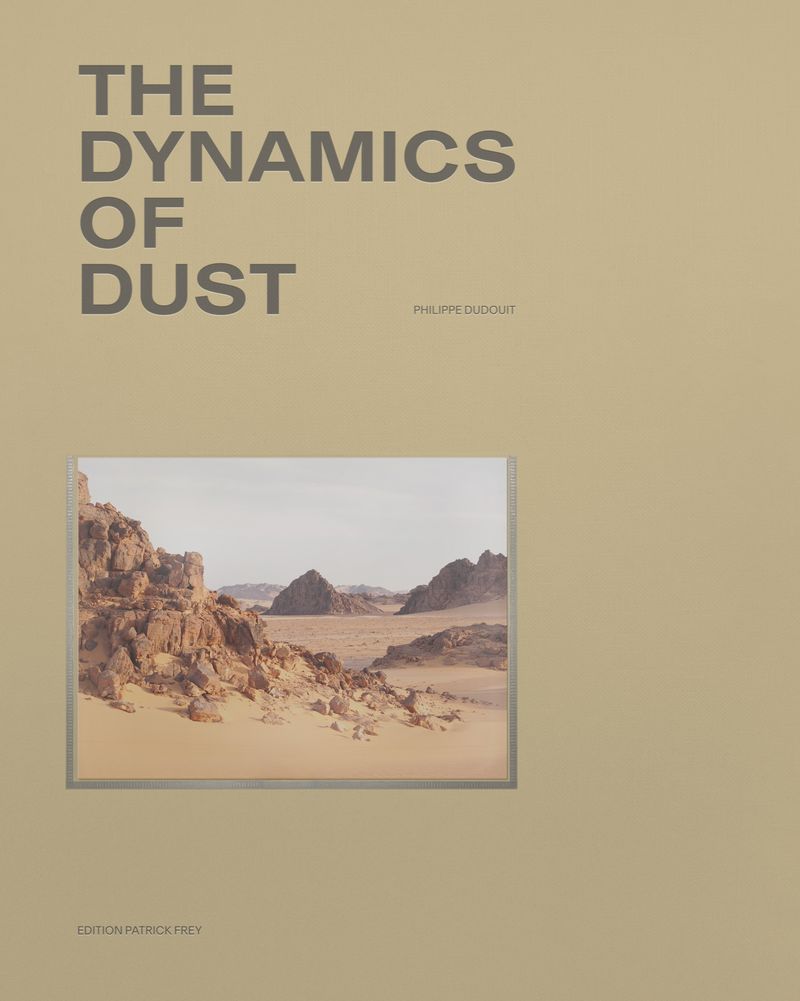 © Edition Patrick Frey - Image from the The Dynamics Of Dust by Philippe Dudouit photography project