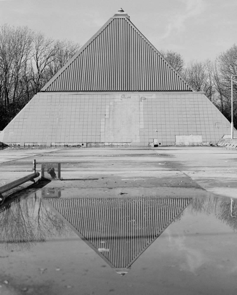 © JJ Helliker - Image from the Broken Prism photography project