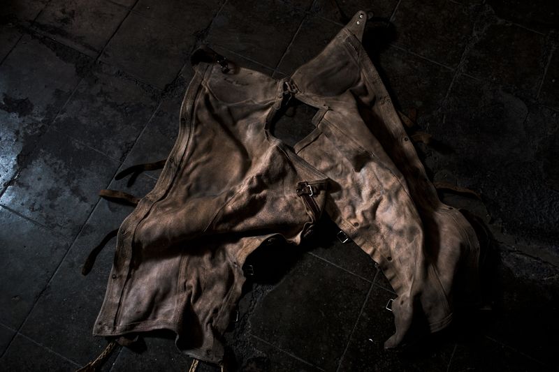 © Yael Martínez - Image from the La casa que sangra II Broken Roots. photography project