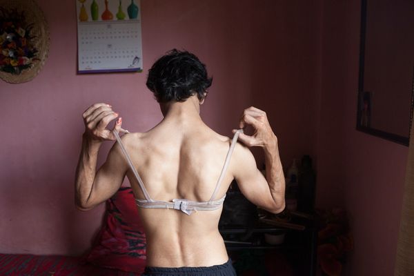 © Raffaele Petralla - Image from the HIDDEN QUEENS OF DHAKA photography project