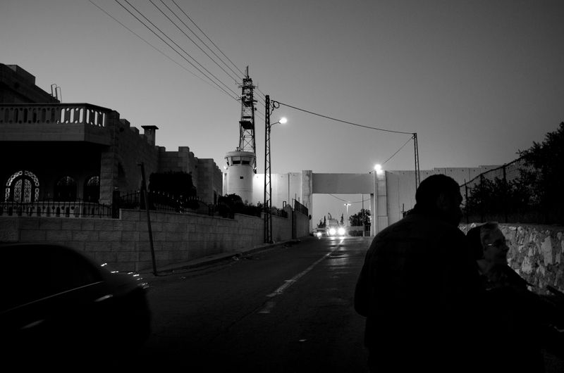 © Linda Vukaj - Leaving the Baby Hospital, 300 meters from the checkpoint