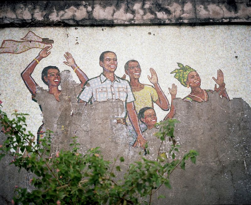 © Colin Delfosse - Fresco from the battle of Kamanyola’s monument. South Kivu.