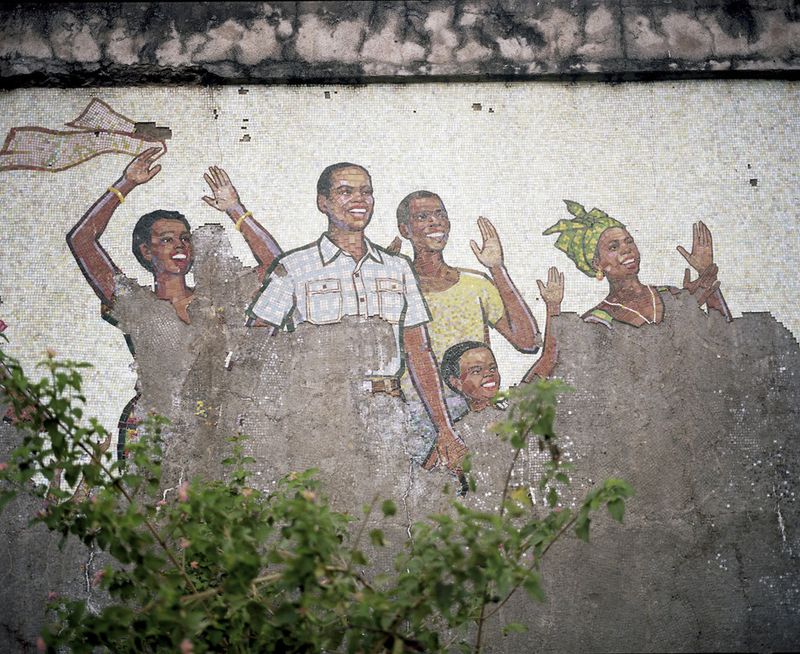 © Colin Delfosse - Fresco from the battle of Kamanyola’s monument. South Kivu.