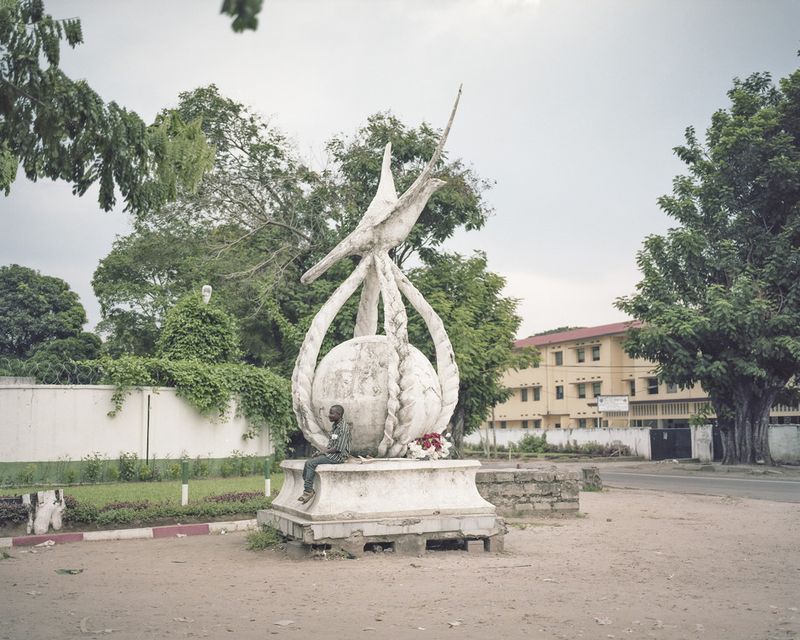 © Colin Delfosse - Image from the The white elephants photography project
