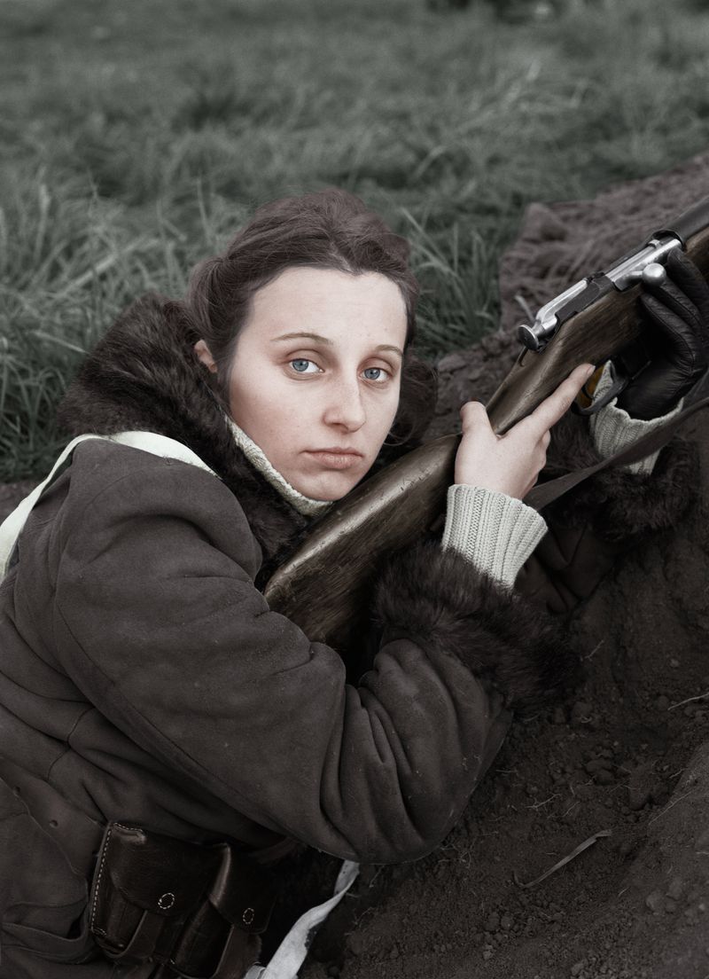 © Natalia Kepesz - Image from the LET THIS DEAD PHOTOGRAPH REMINDS YOU OF ME ALIVE photography project