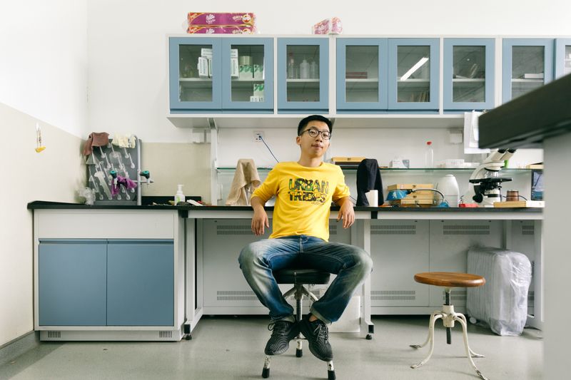 © Irina Kovalchuk - Image from the Between family and identity photography project